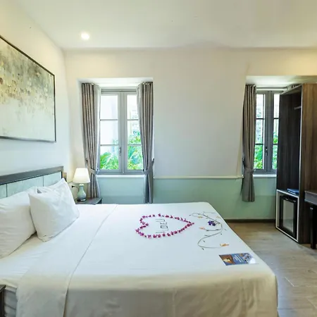 Paralia Khem Beach Phu Quoc Hotel Exterior photo