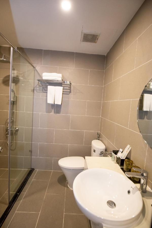 Khách sạn Paralia Khem 4*