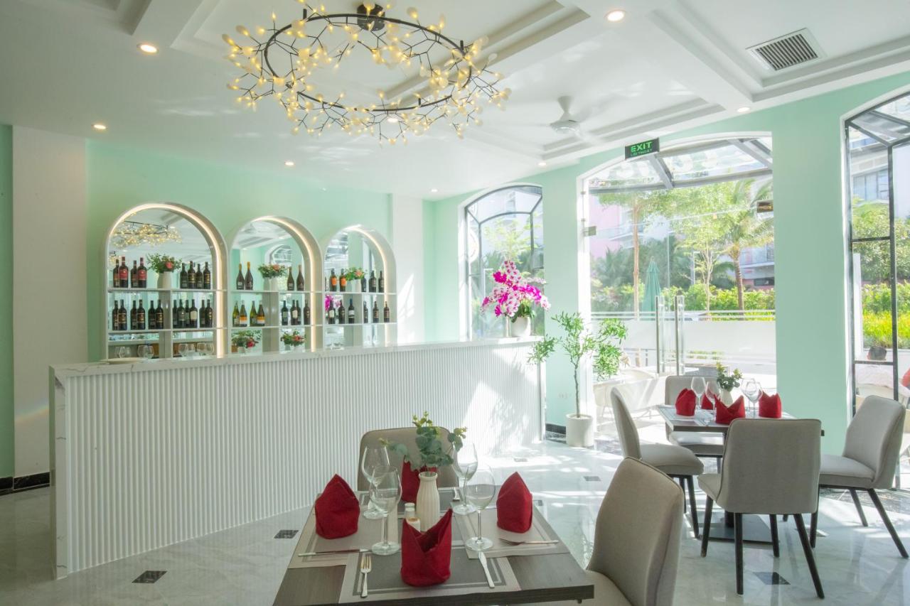 Paralia Khem Khách sạn 4*