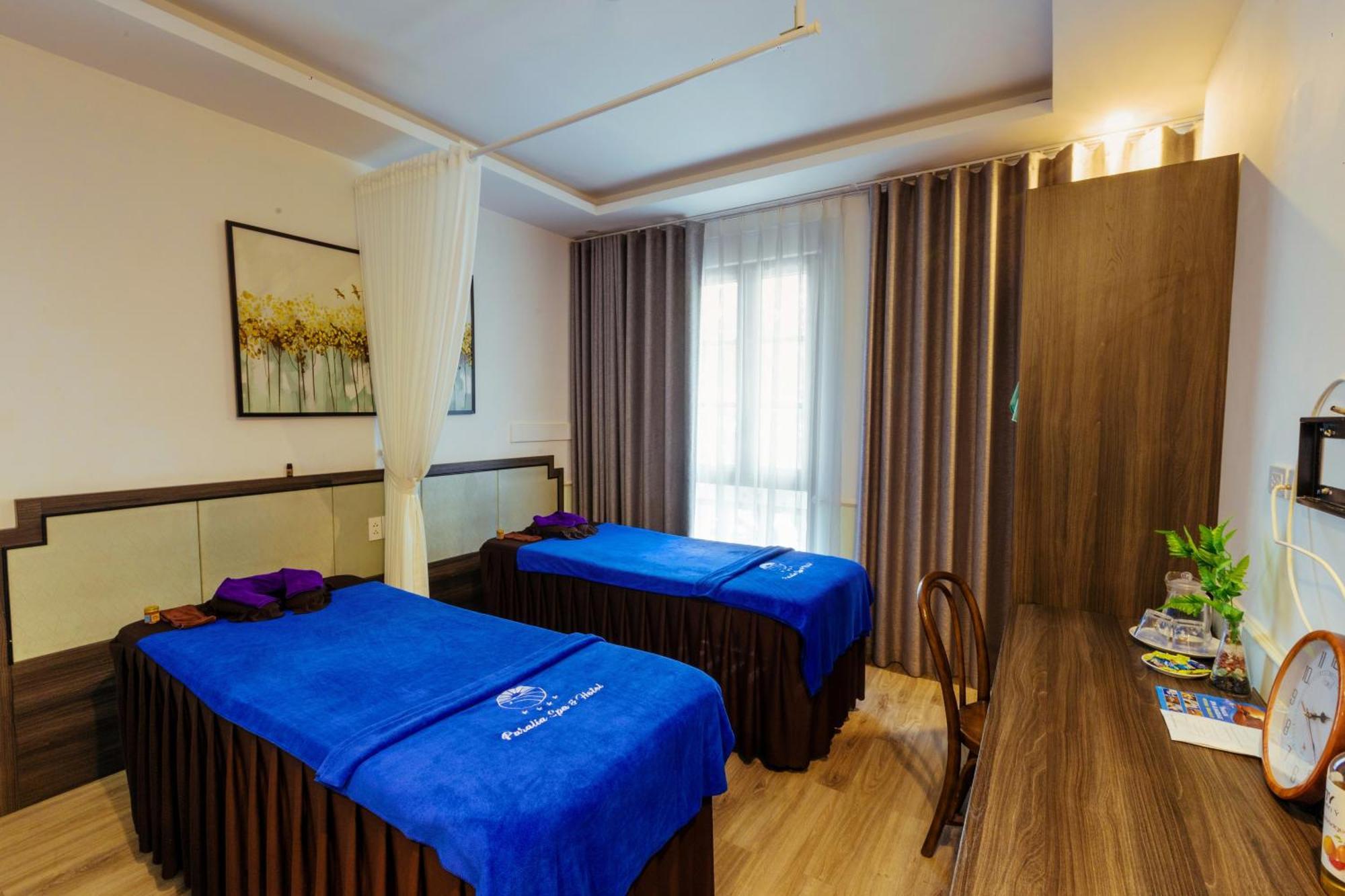 Paralia Khem Khách sạn 4*